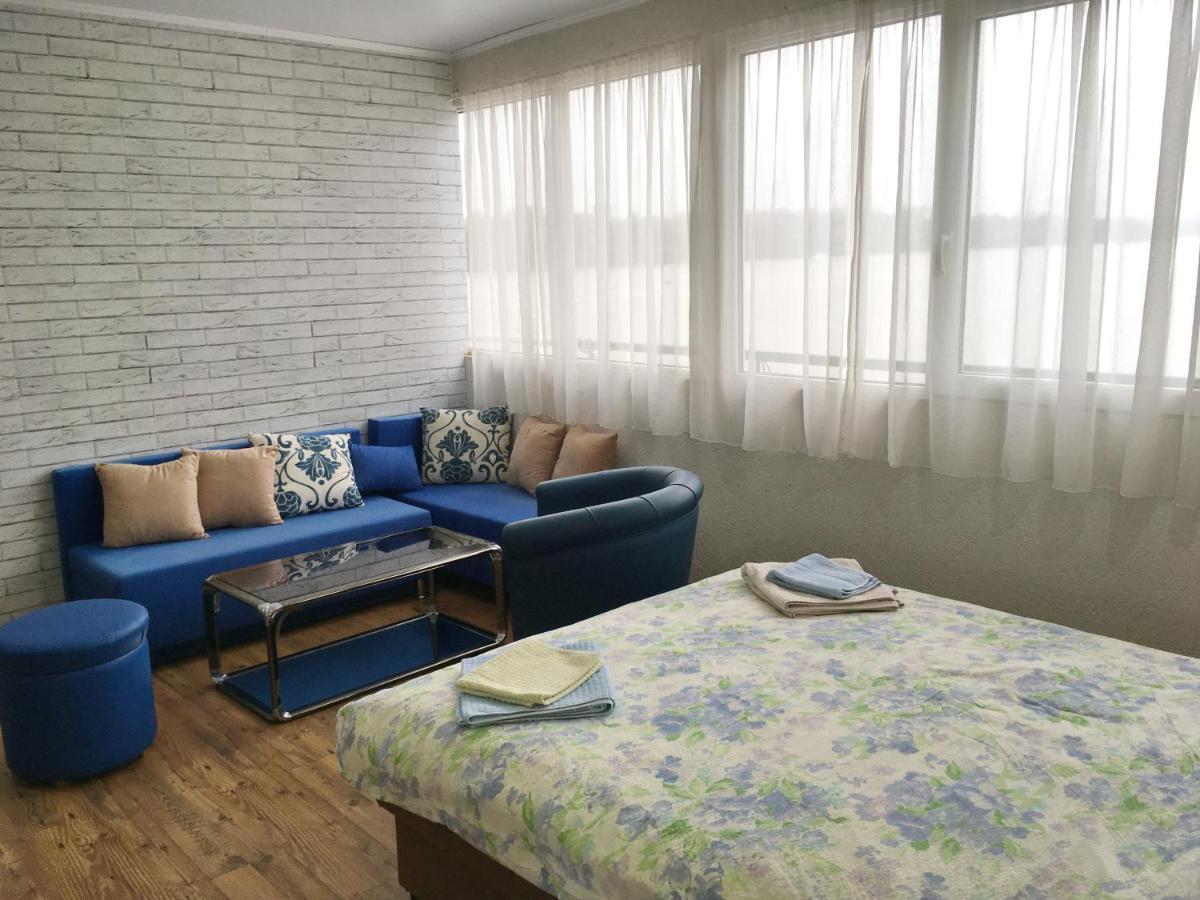 Splav Guest Hause Gusar Hotel เบลเกรด ภายนอก รูปภาพ